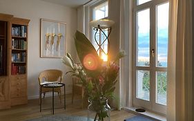 Villa Seeblick Warnemünde - Fewo mit Meerblick und Balkon direkt am Strand für 2-4 Pers